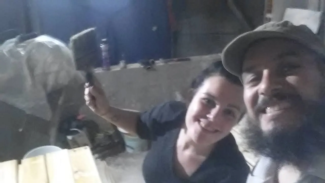 Marcelo y Marisa durante la construcción de Om Shanti