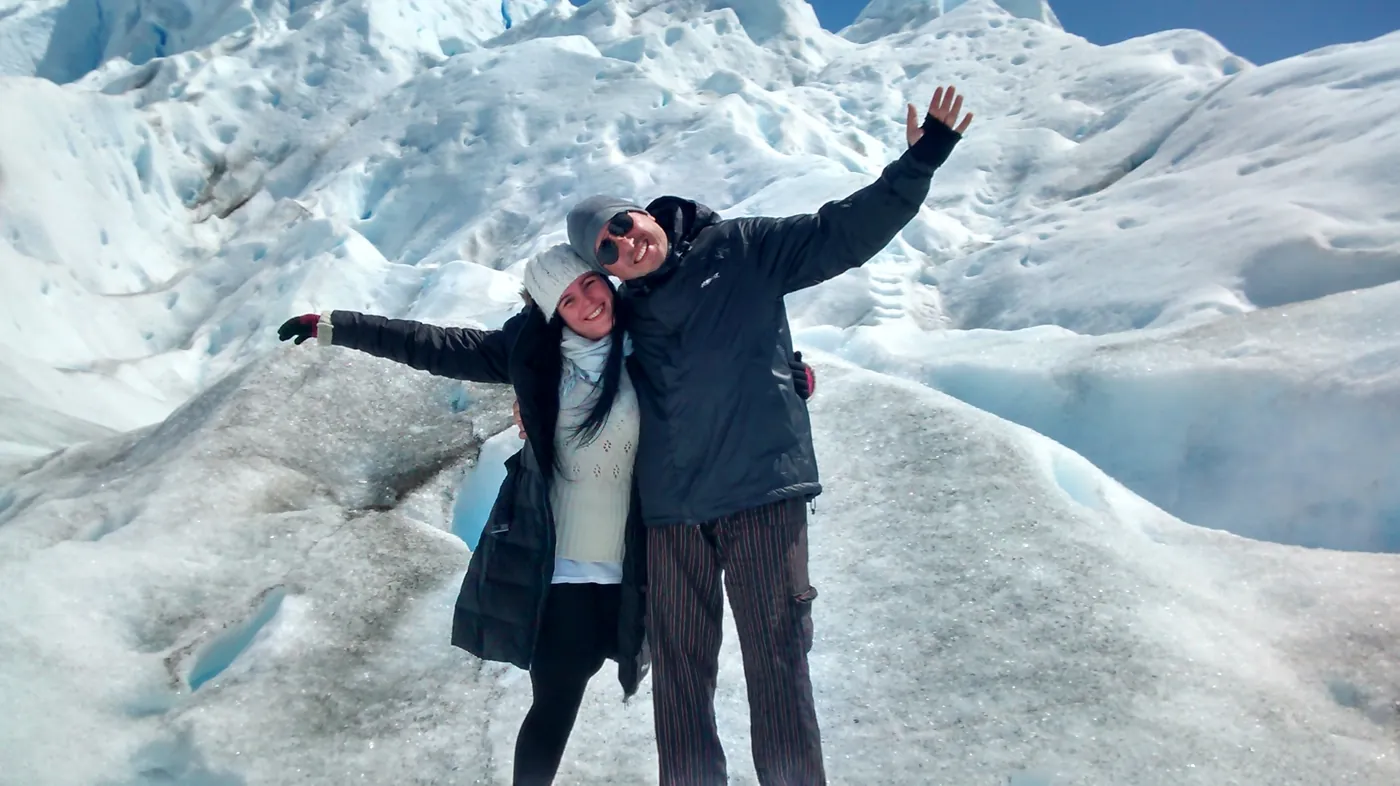 Marcelo y Marisa viajando antes de crear Om Shanti